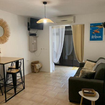 Studio Tout Equipe De 27M2, A 100M De La Mer, Et 500M Des Commerces Algajola  Luaran gambar