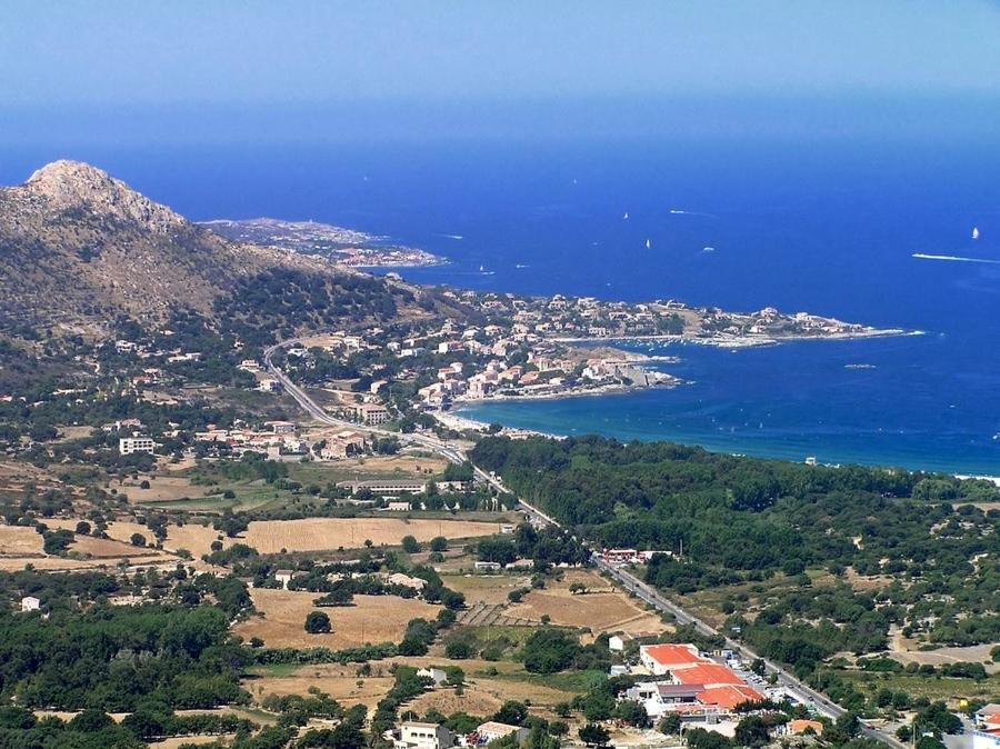 Studio Tout Equipe De 27M2, A 100M De La Mer, Et 500M Des Commerces Algajola  Luaran gambar