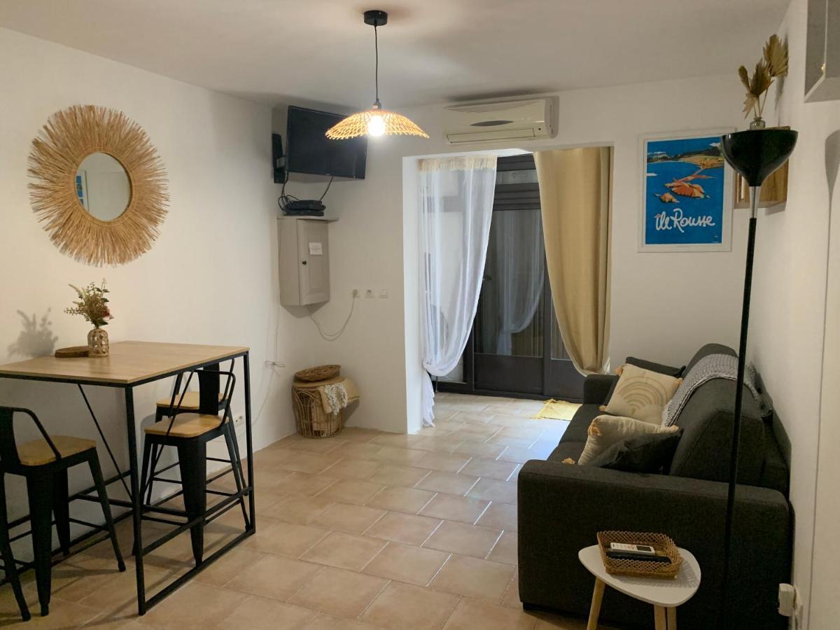 Studio Tout Equipe De 27M2, A 100M De La Mer, Et 500M Des Commerces Algajola  Luaran gambar